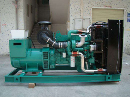 宁晋1100kw康明斯柴油发电机组图片 宁晋1100kw康明斯柴油发电机组图片